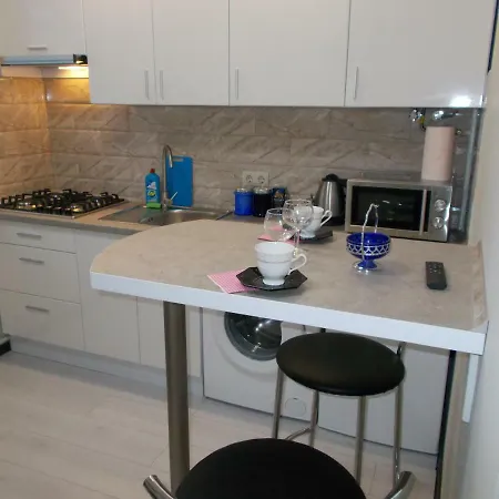 Апартаменти Near The Forum Mall 2 *