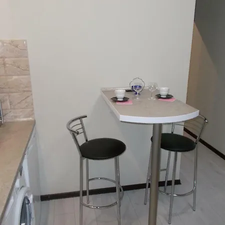 Near The Forum Mall 2 *