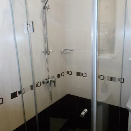 Near The Forum Mall 2 Apartment *