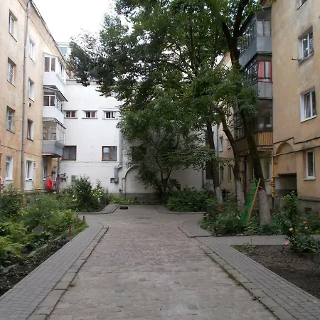 Near The Forum Mall 2 Апартаменти