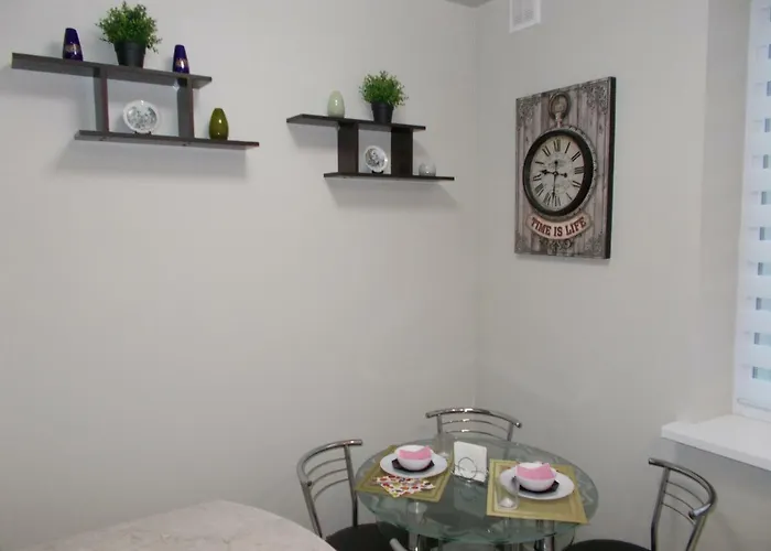 Near The Forum Mall 2 *