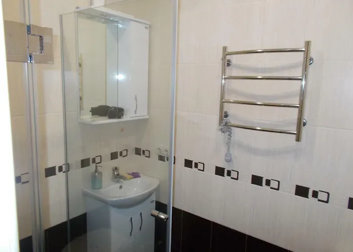 Near The Forum Mall 2 Apartment *